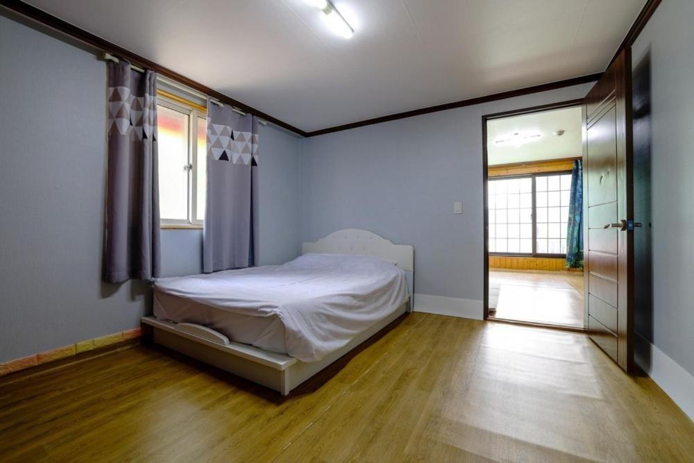 Hill House Pension Inje Chambre photo