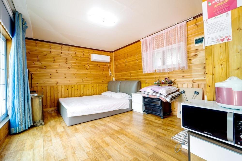 Hill House Pension Inje Chambre photo