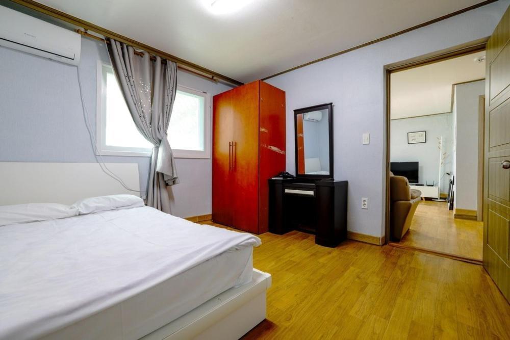 Hill House Pension Inje Chambre photo